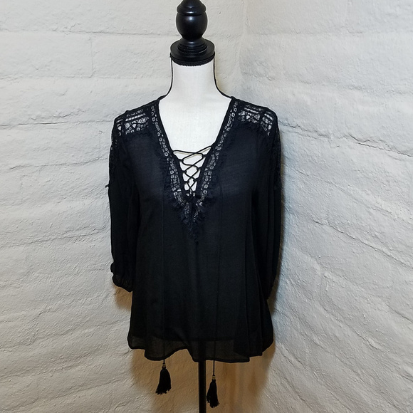 EE:SOME Tops - EE:SOME BLACK LACE BOHO PEASANT TOP MEDIUM